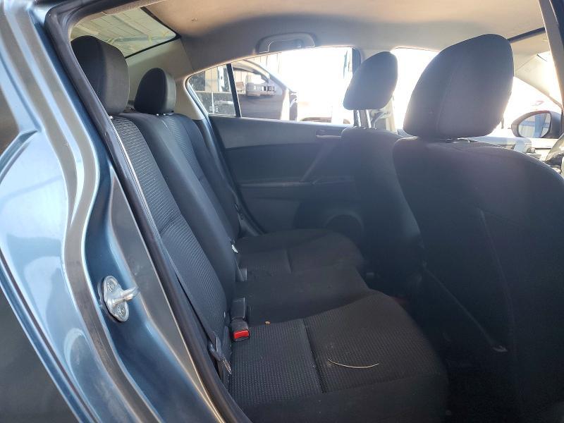 2013 Mazda 3 I