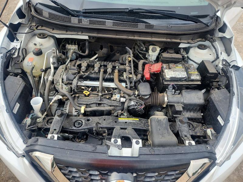 2019 Nissan Kicks sr