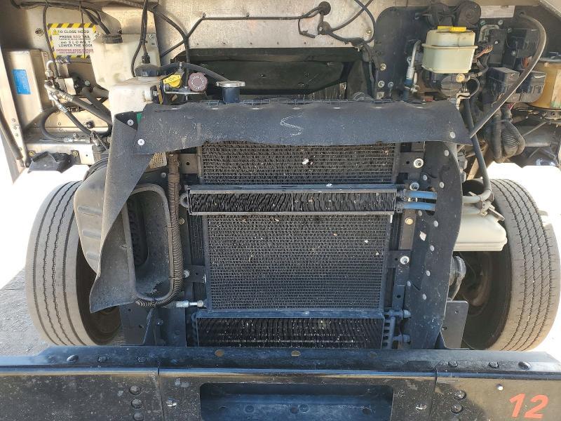 2020 Freightliner MT45G Chassis Delivery Truck