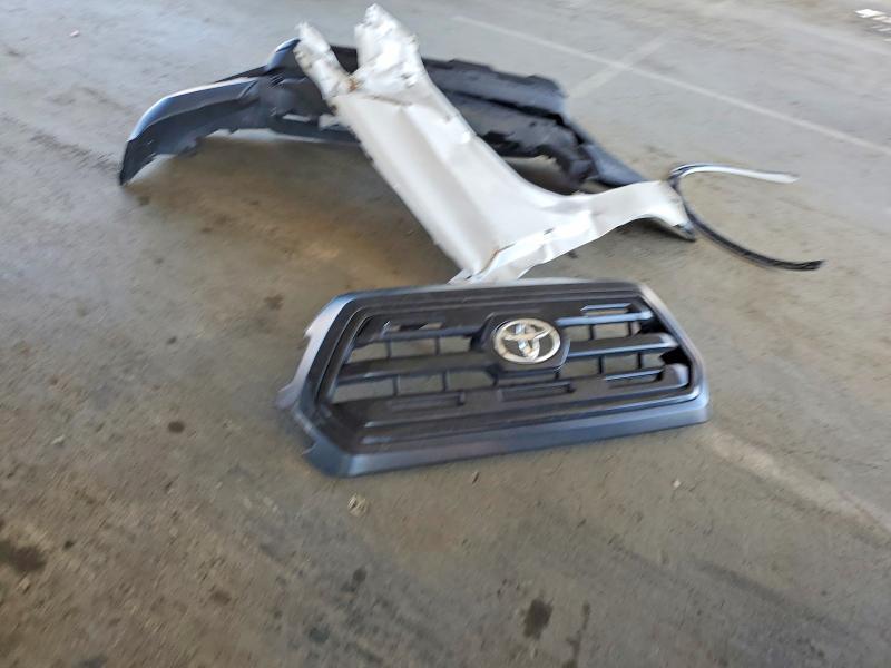 2016 Toyota Tacoma SR
