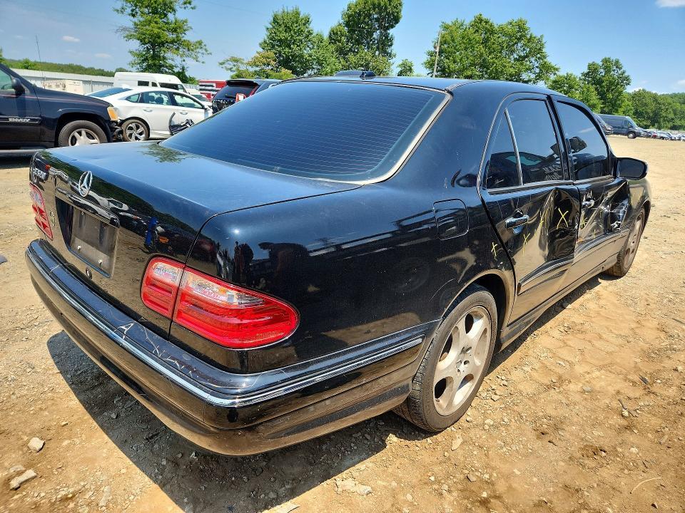 2002 Mercedes-Benz E 320