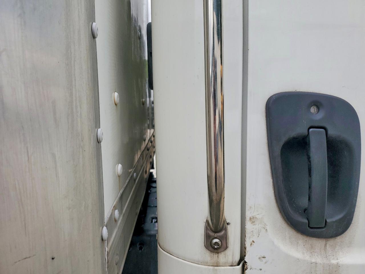 2019 Freightliner Business Class M2 BOX Truck