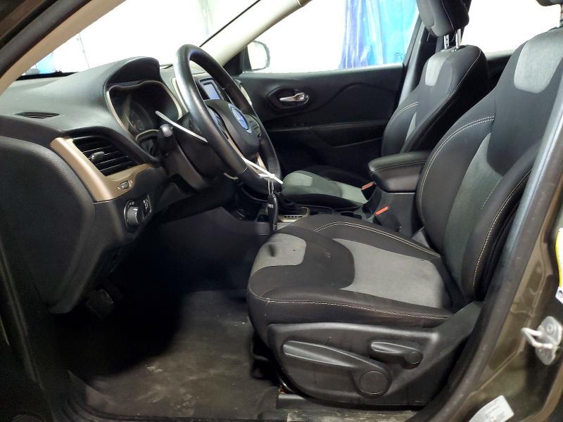 2015 Jeep Cherokee Sport