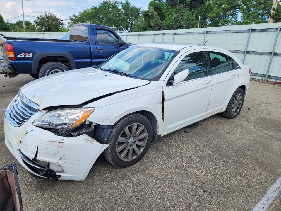 2013 Chrysler 200 Touring