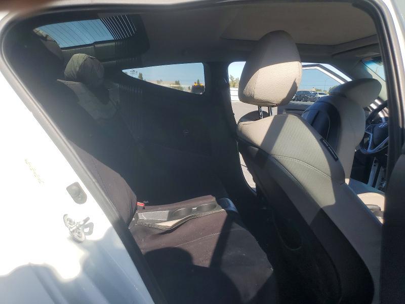 2013 Hyundai Veloster Base