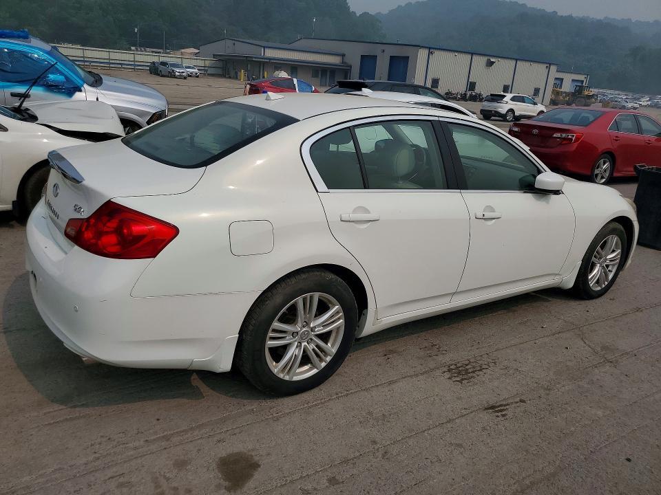 2011 Infiniti G37 Sedan x