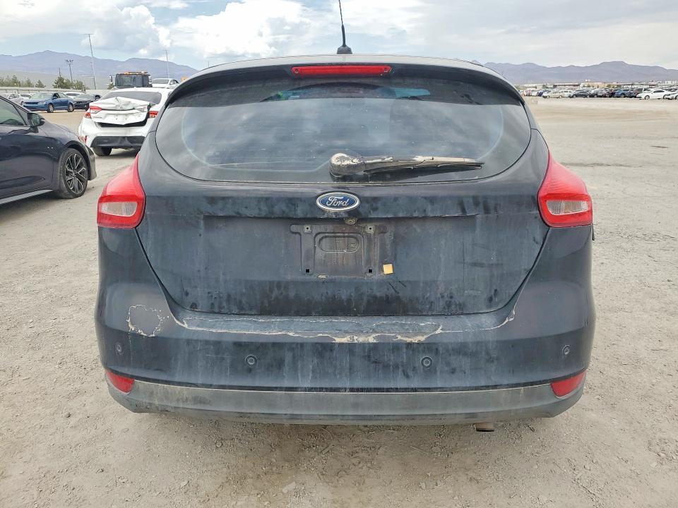 2016 Ford Focus se
