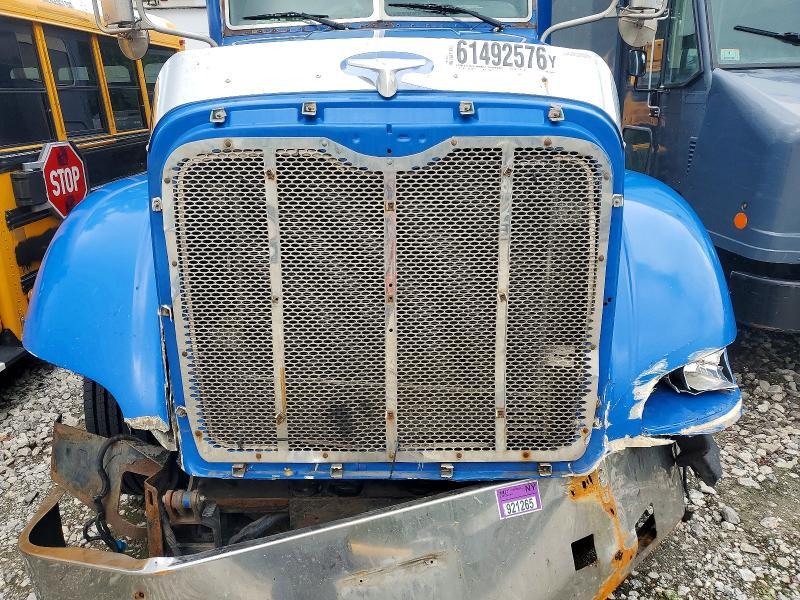 2007 Peterbilt 386 Semi Truck
