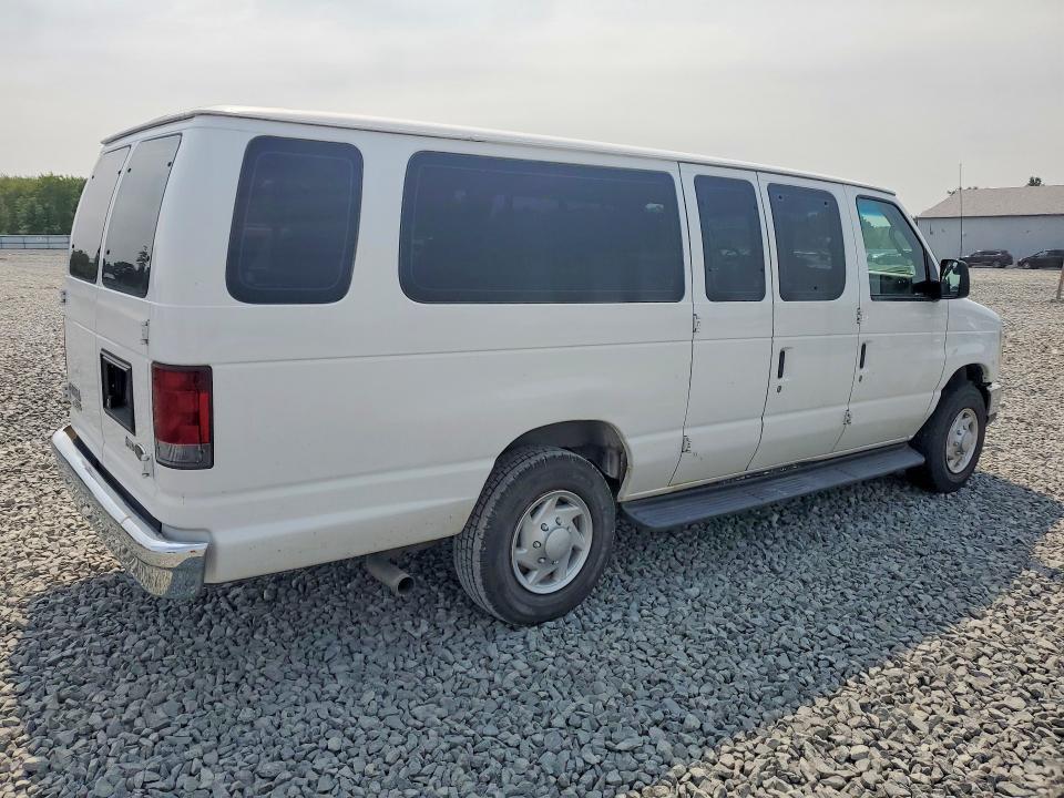 2013 Ford Econoline E350 Super Duty Wagon