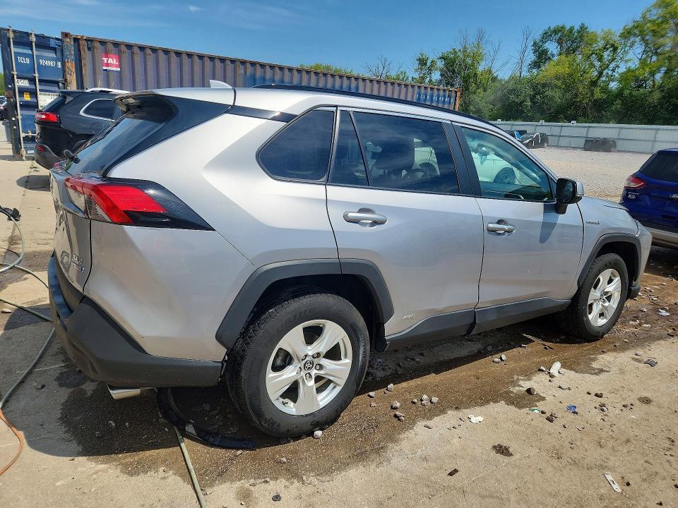 2021 Toyota Rav4 xle