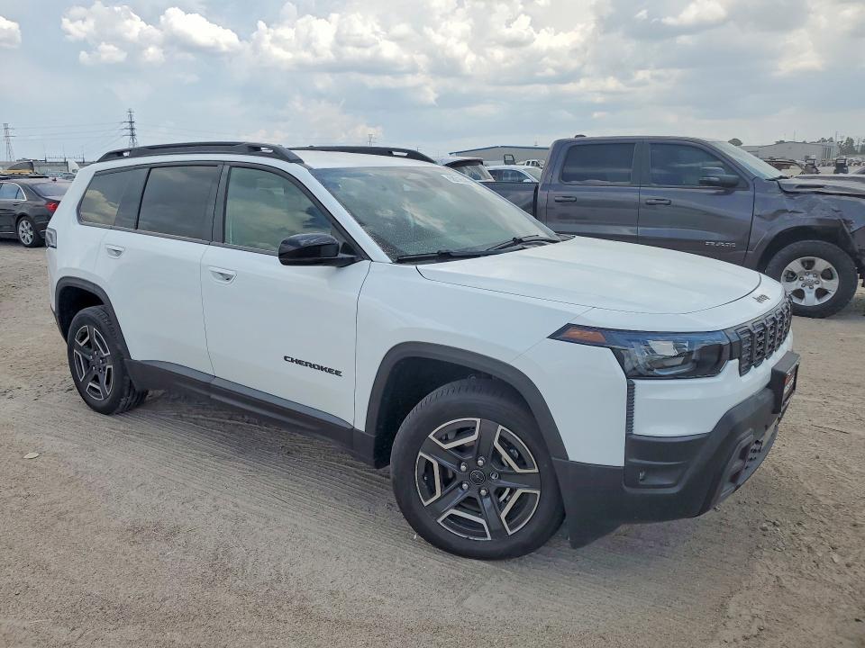 2026 Jeep Cherokee Laredo