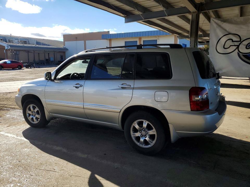 2005 Toyota Highlander Base