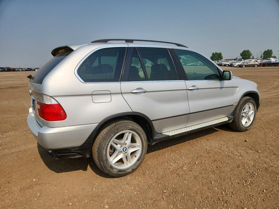 2005 BMW X5 4.4i