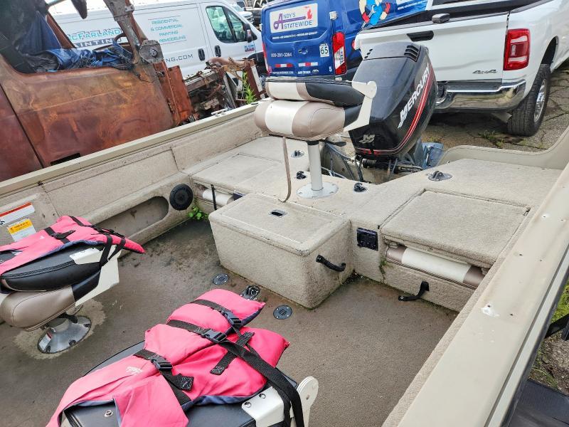 2008 Lowe Boat