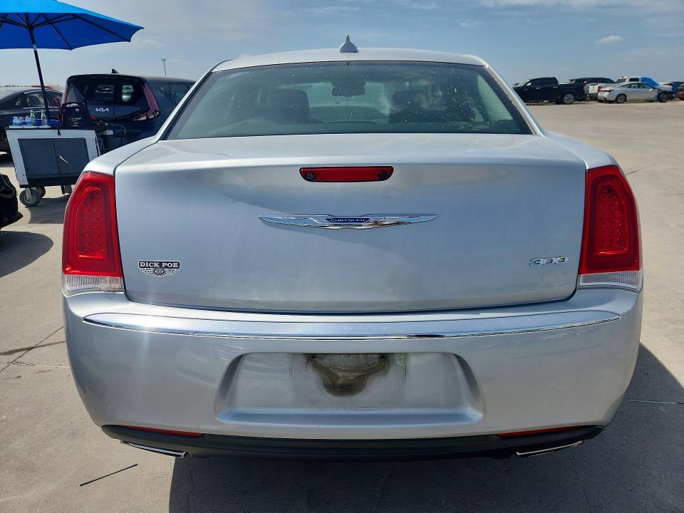 2020 Chrysler 300 Limited