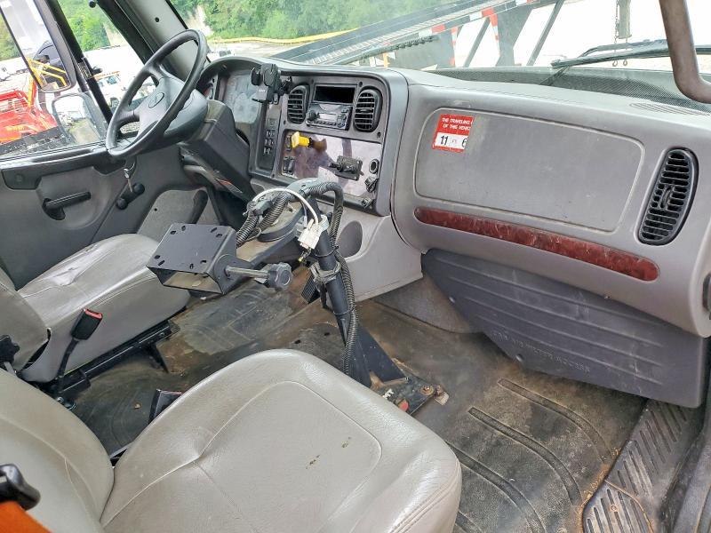 2013 Freightliner Business Class M2 Bucket Truck