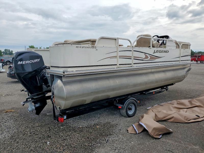 2009 Legend Craft 24RE-Boat
