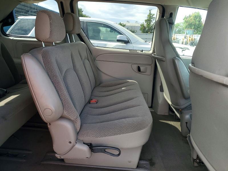 2005 Chrysler Town & Country