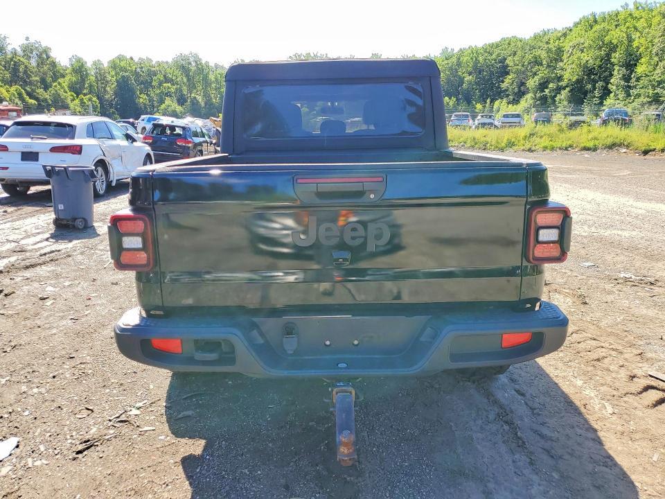 2022 Jeep Gladiator Sport