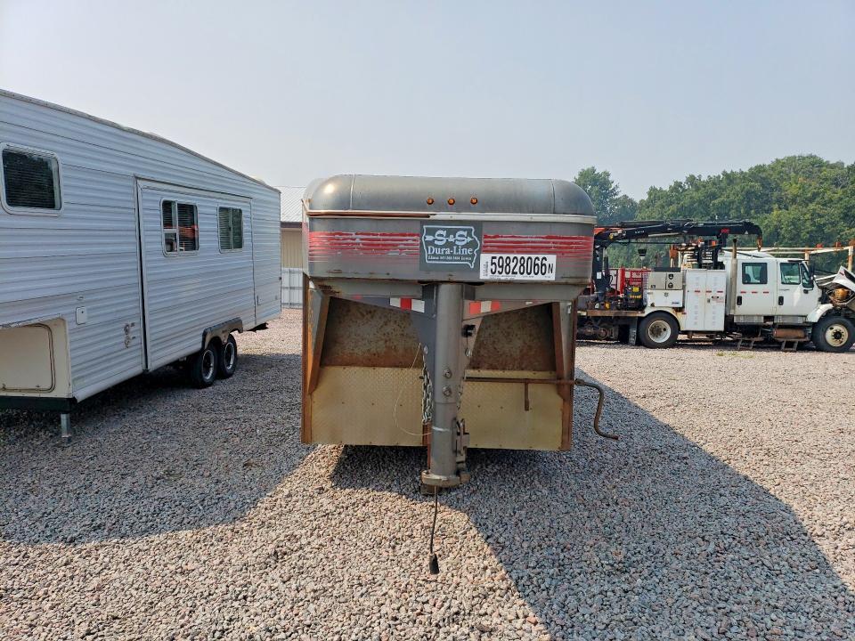 2018 S&sdu-Line 2018 S&S DURA-LINE Livestock Trailer