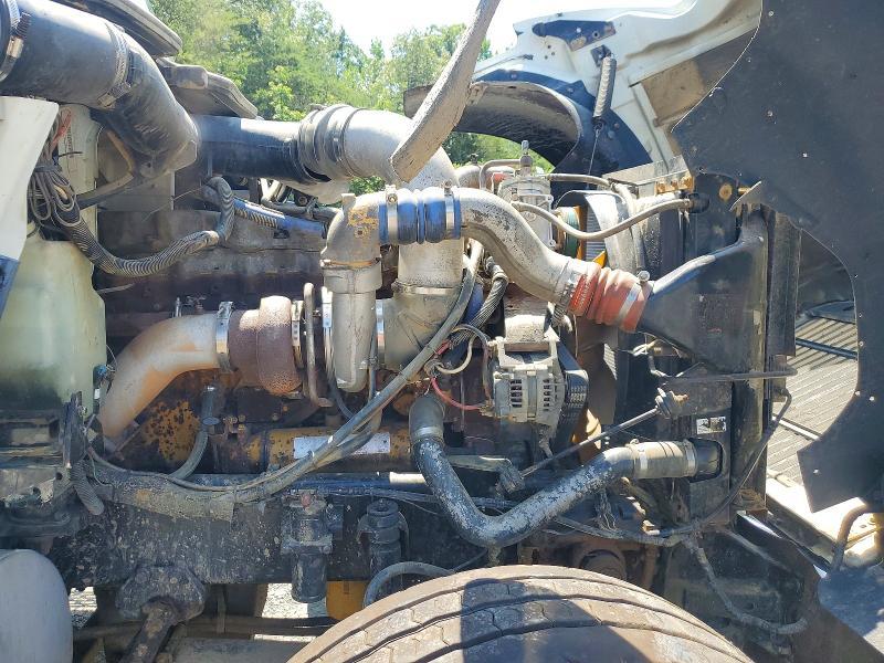 2001 International 9900 9900I