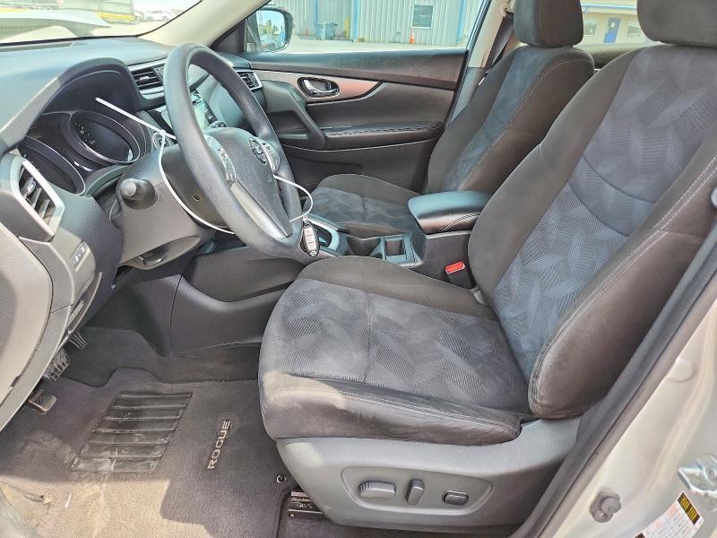 2015 Nissan Rogue sv
