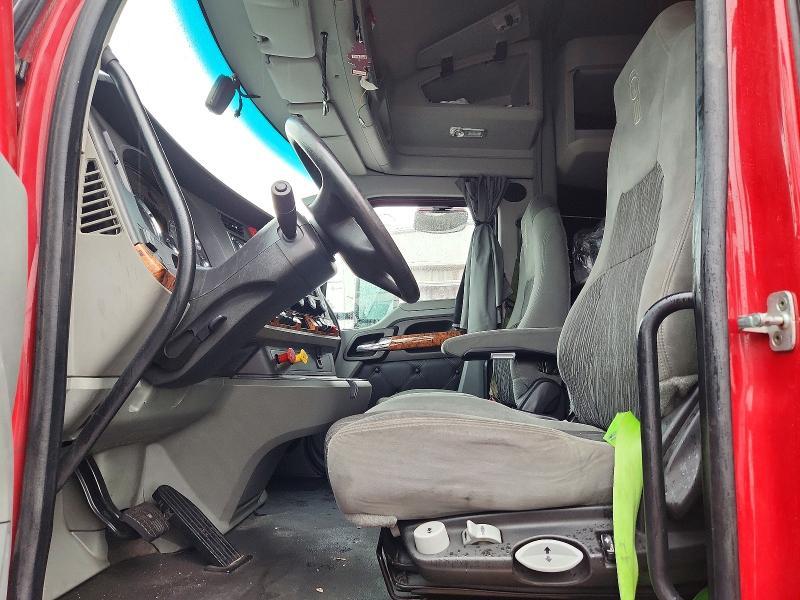 2020 Kenworth T680 Semi Truck