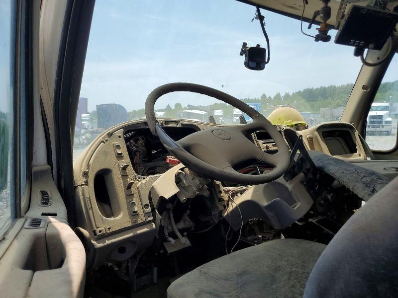 2016 Freightliner 2017 Freightliner Business Class M2 Refuse Truck