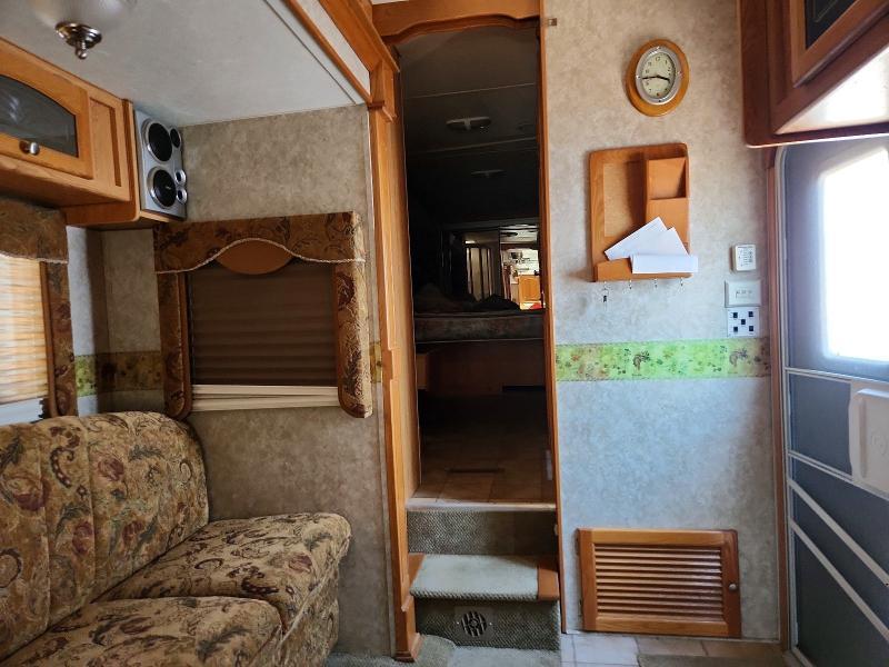 2005 Sunnybrook Titan