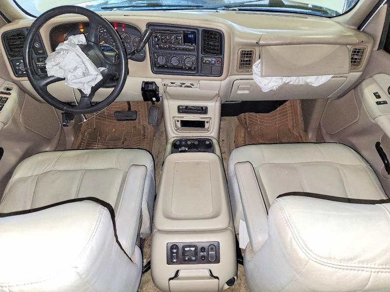 2002 Chevrolet Tahoe C1500