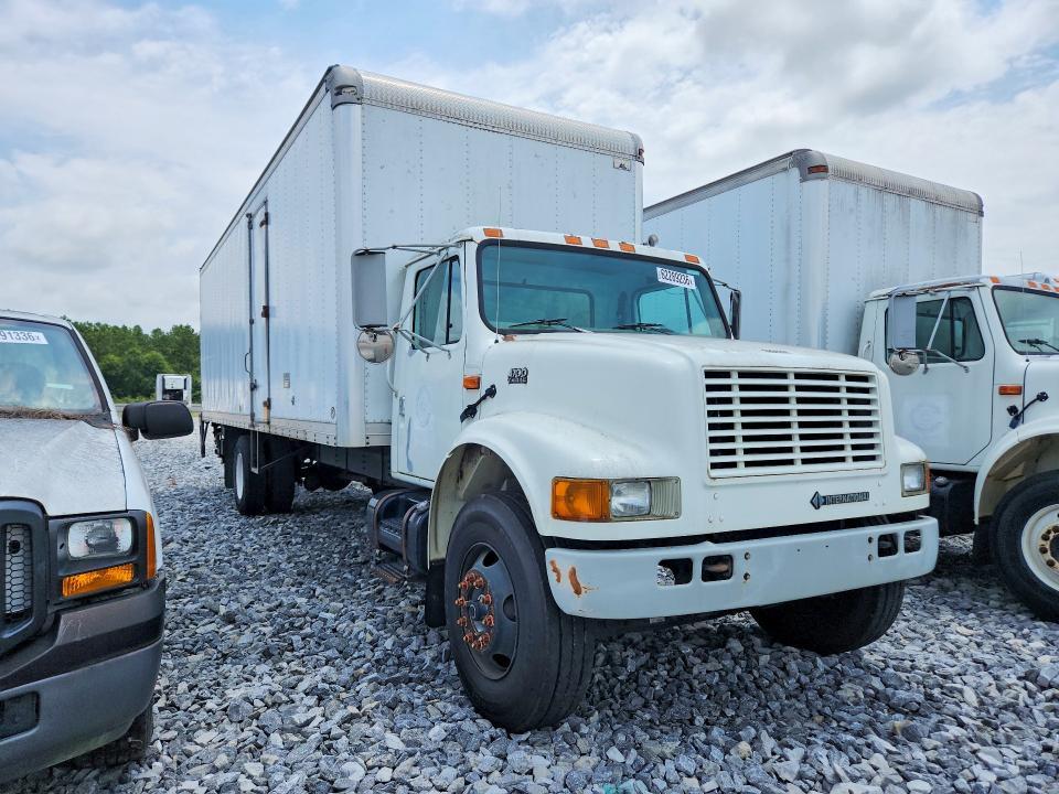 2002 International 4700 BOX Truck
