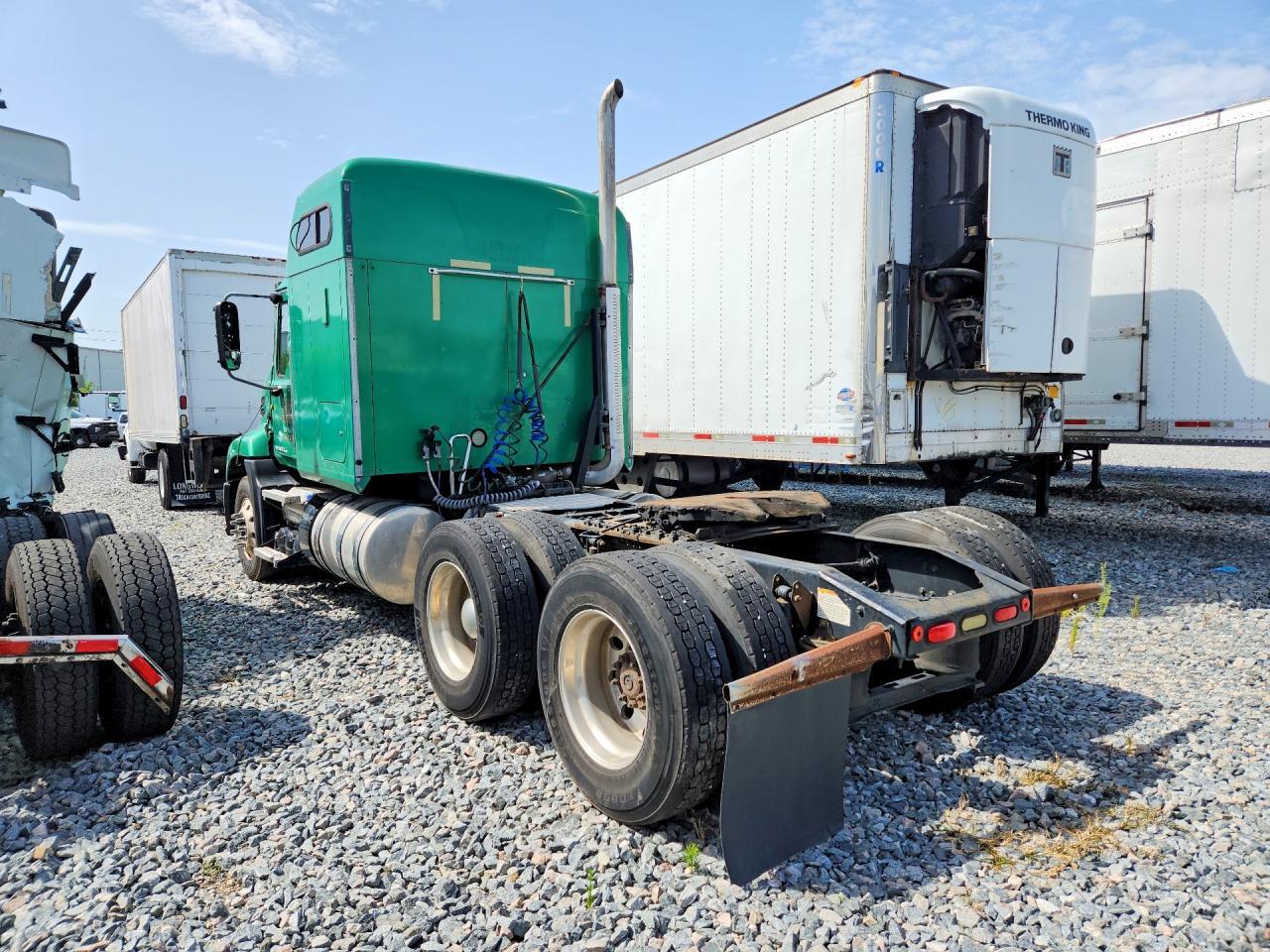 2013 Mack CXU613 Semi Truck