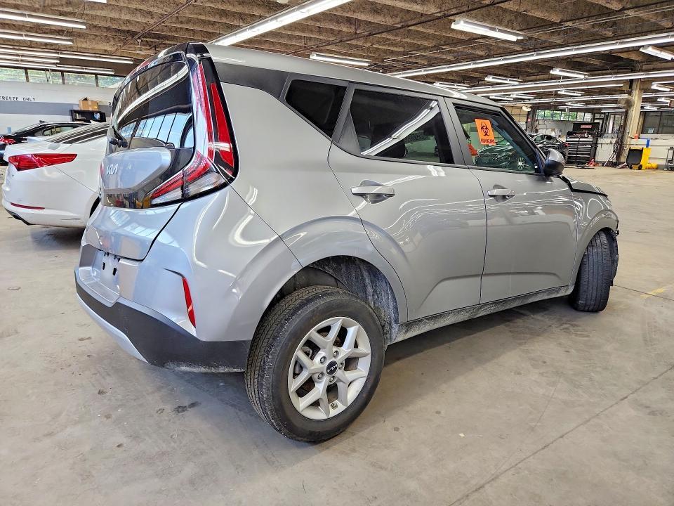 2025 KIA Soul lx