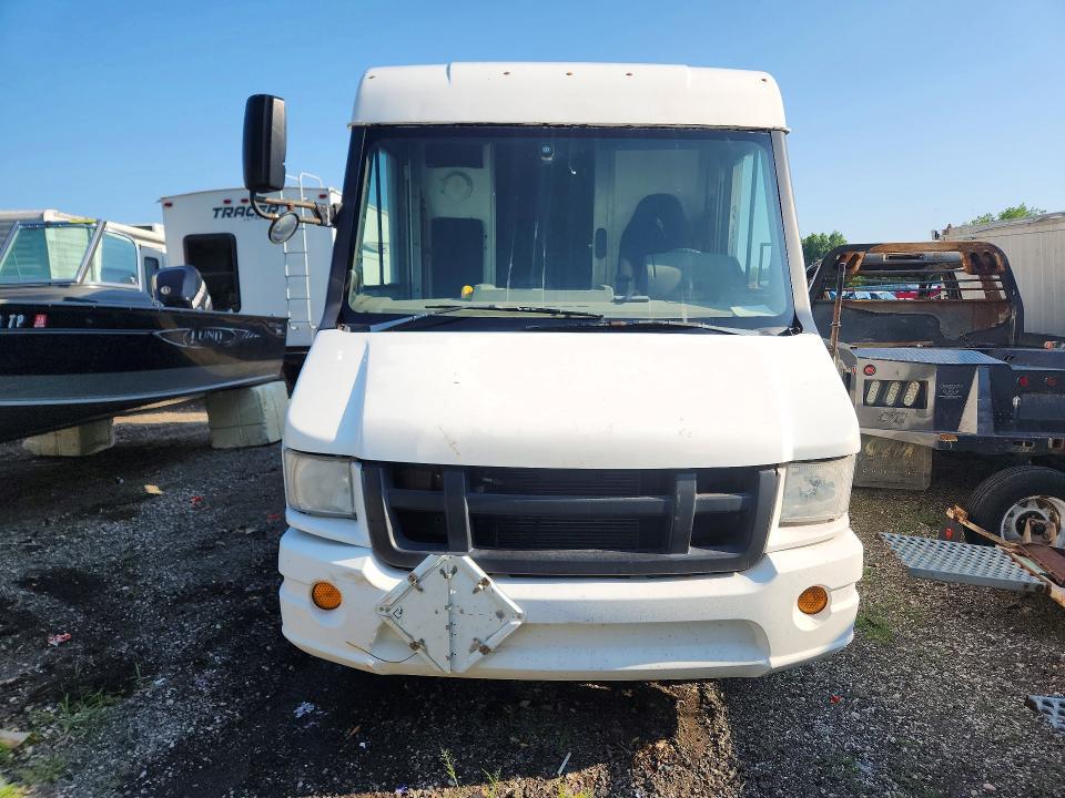 2013 Isuzu NPR HD Delivery Van