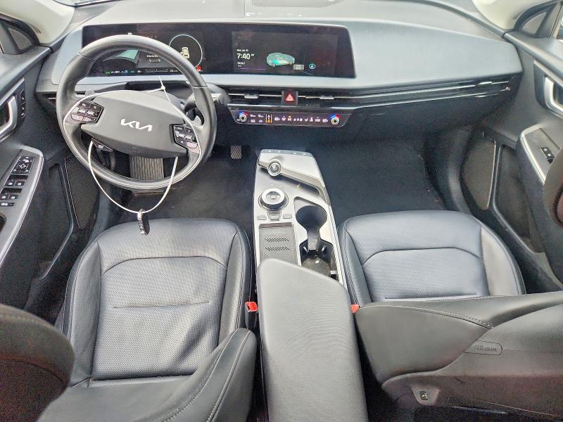 2023 KIA EV6 Wind