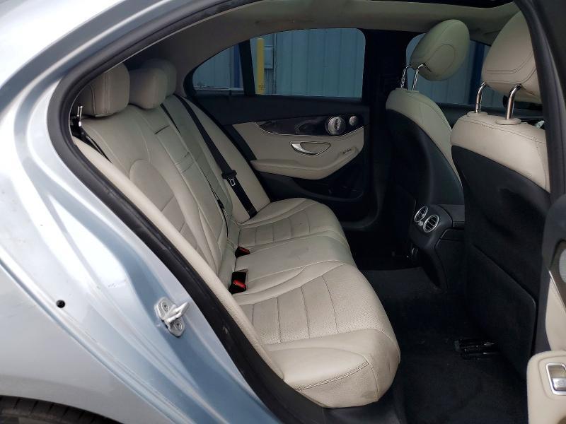 2015 Mercedes-Benz C300