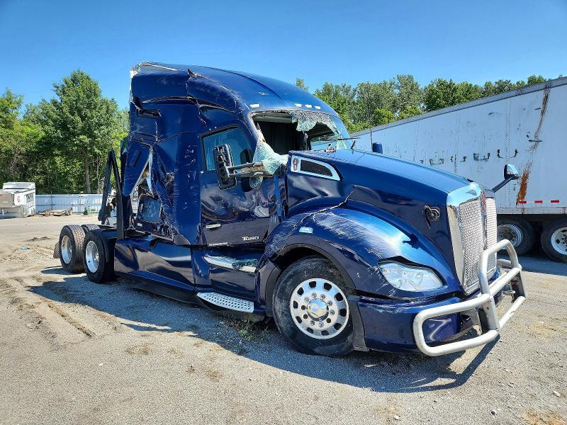 2019 Kenworth T680 Semi Truck