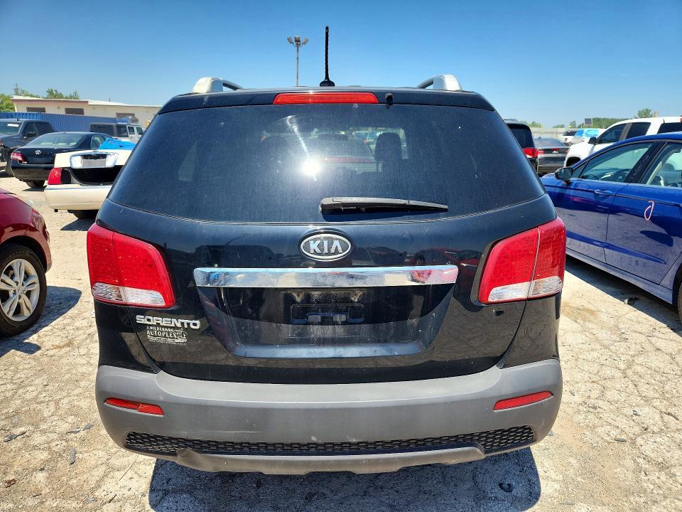 2013 KIA Sorento lx
