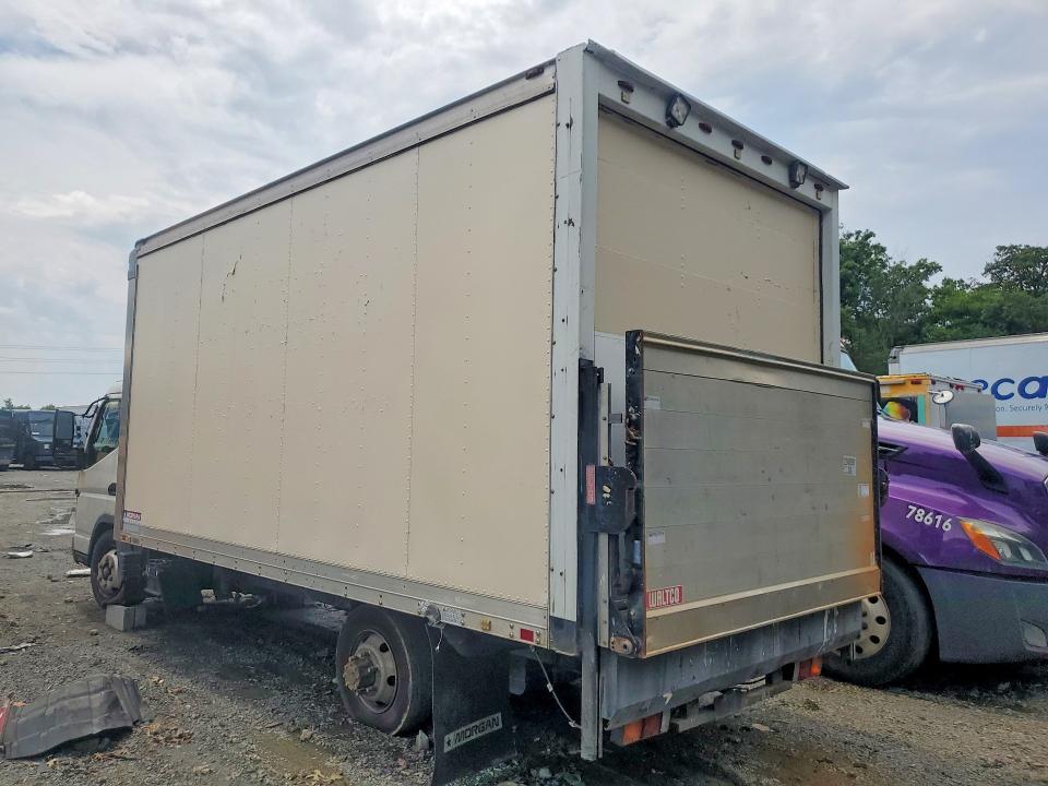 2012 Mitsubishi Fuso FEC72S Delivery Truck