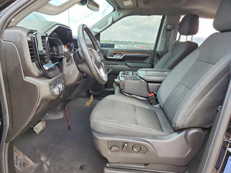 2025 GMC Sierra K2500 SLE