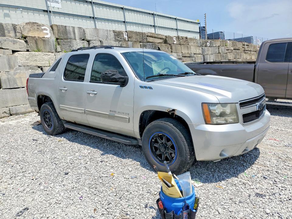 2011 Chevrolet Avalanche ls