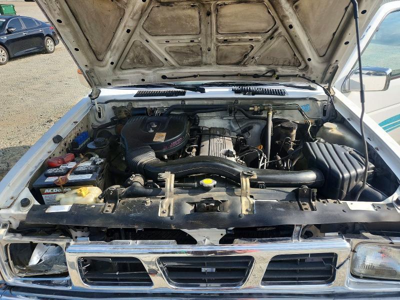 1995 Nissan Truck XE