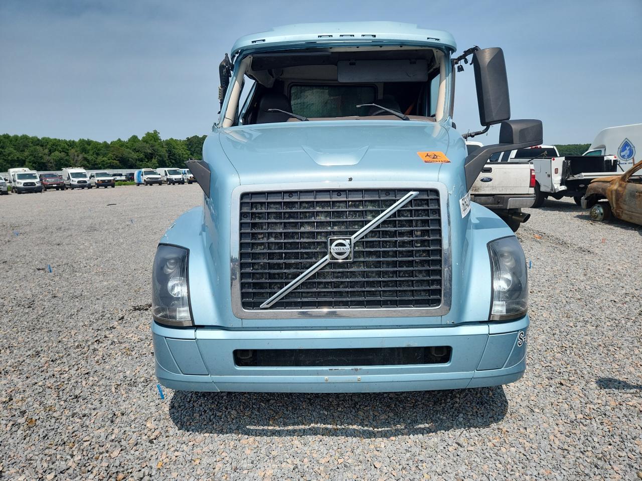 2016 Volvo VNL Semi Truck