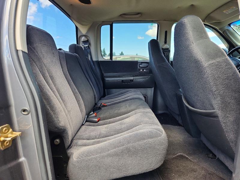 2004 Dodge Dakota Quad SLT