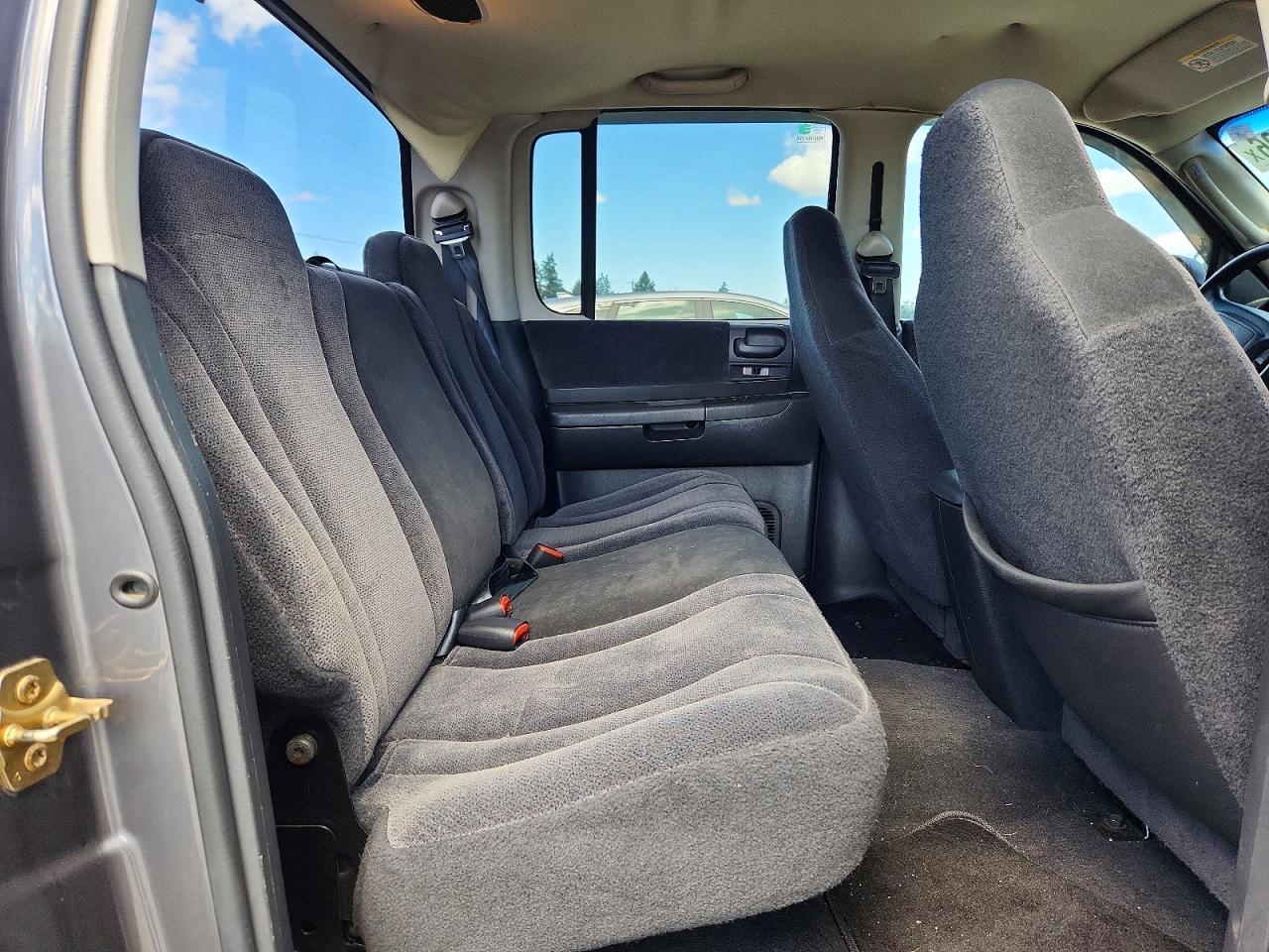 2004 Dodge Dakota Quad SLT
