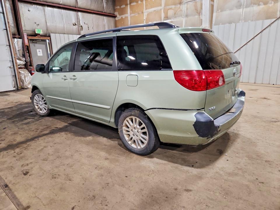 2008 Toyota Sienna le