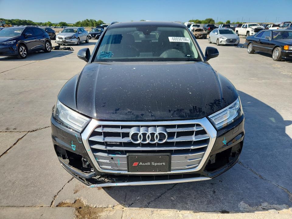 2020 Audi Q5 Premium/titanium Premium
