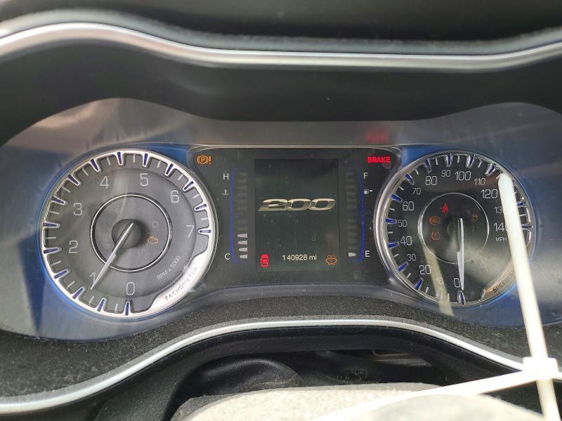 2015 Chrysler 200 Limited