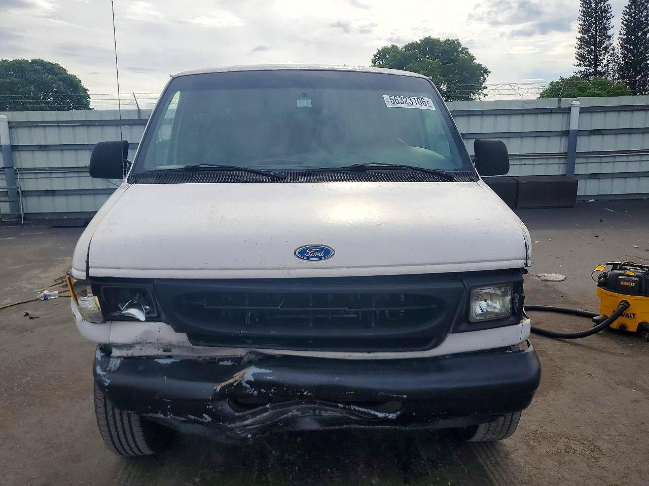 1997 Ford Econoline E350 Super Duty Van