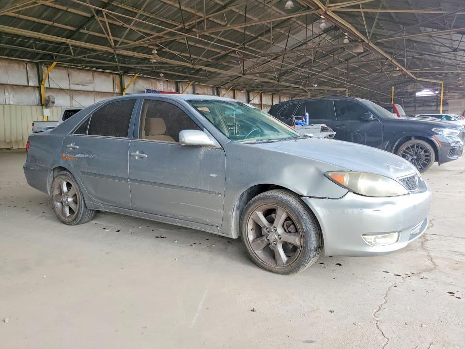 2005 Toyota Camry se